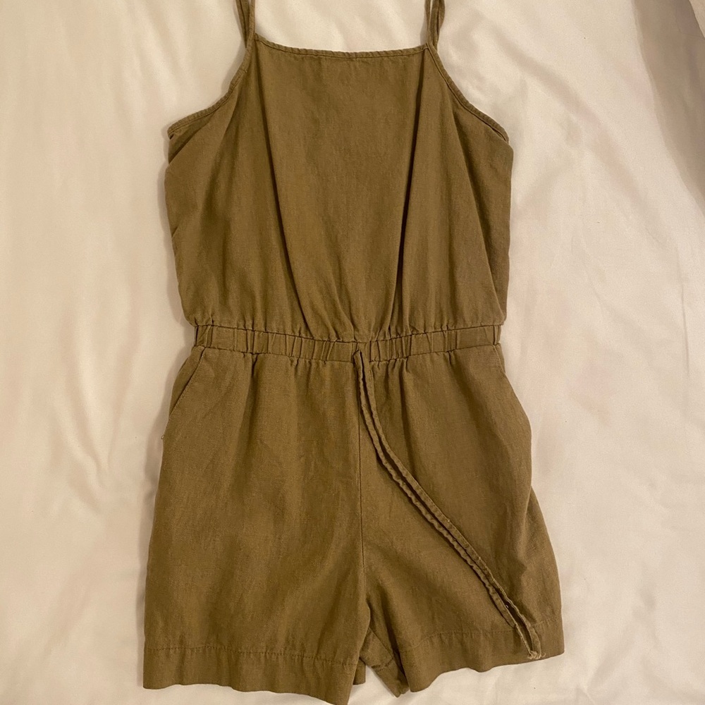 Romper - Picture 2 of 4